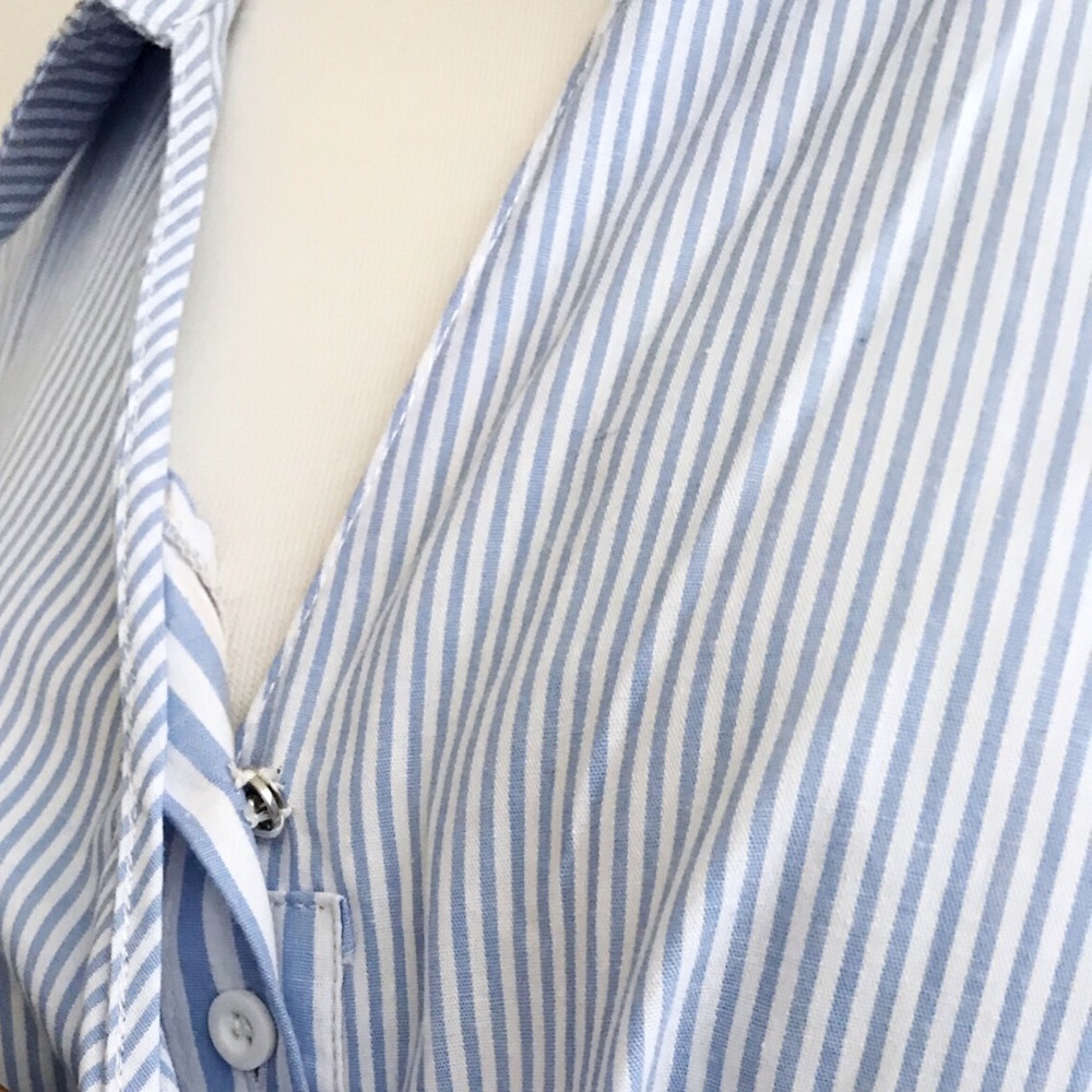 ROMEO + JULIET COUTURE Striped Tie Front Top - Picture 7 of 8